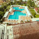 Kum Hotell