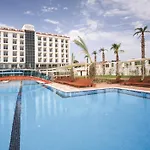 Kum Hotell 5*