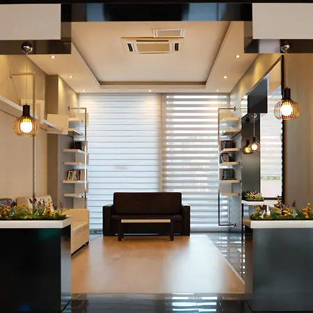 Kum Hotel 5*