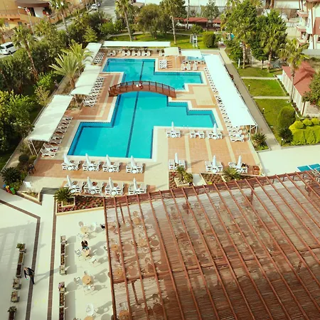 Kum ホテル