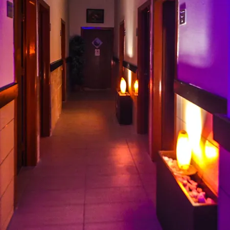 Kum Hotel Side