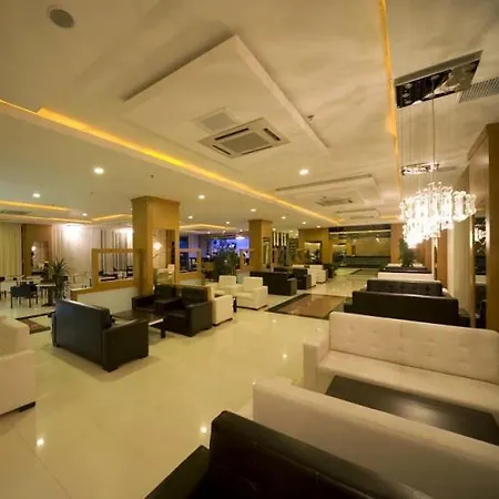 Kum Hotel 5*