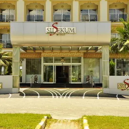 Kum Hotel Side